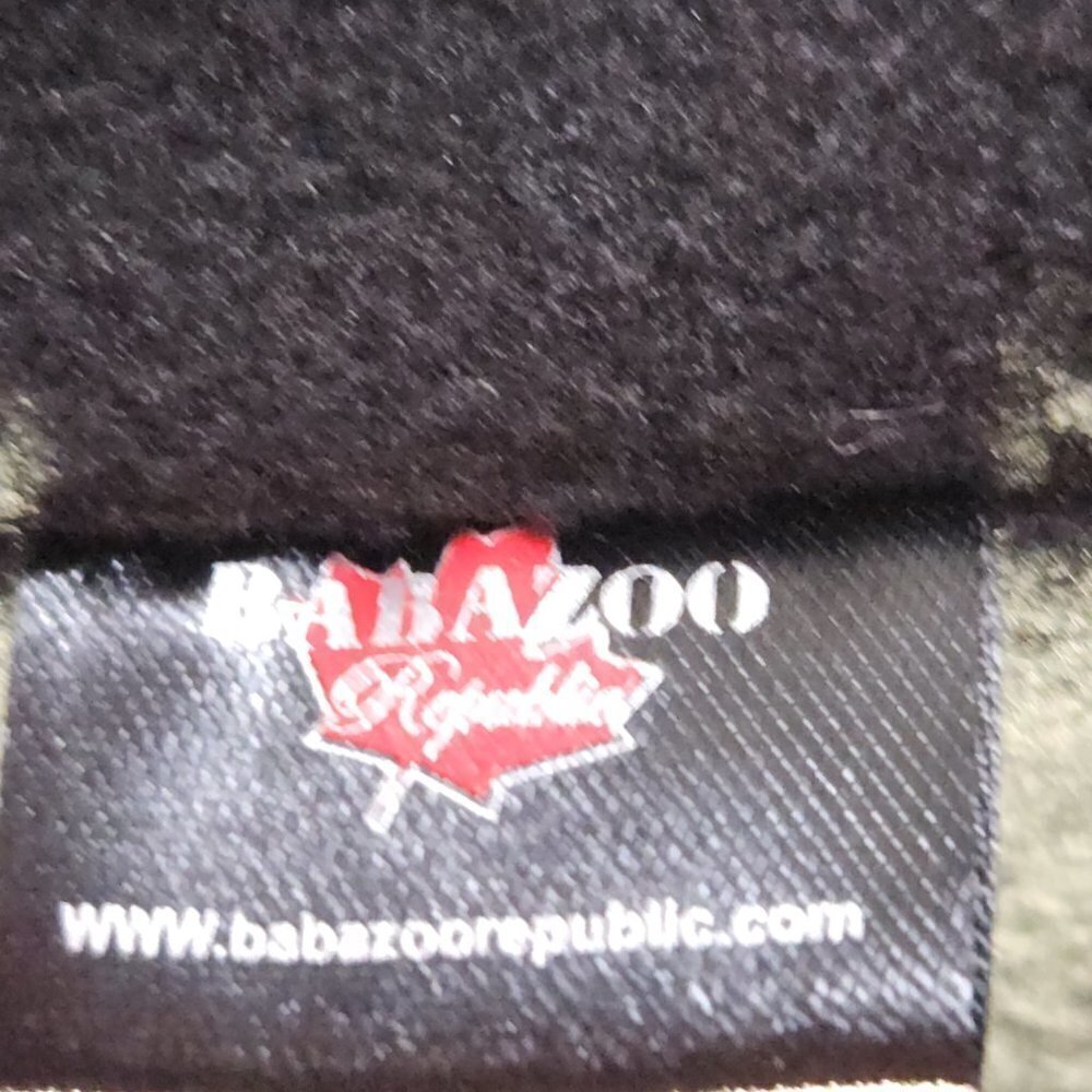 P136. NWOT Buffalo Plaid Fleece Lined Canada Toque - Picture 3 of 3